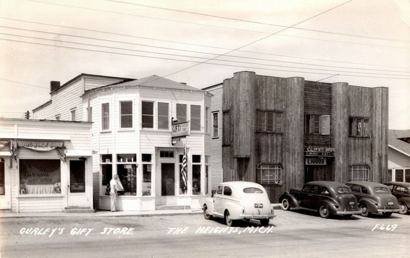 Cliffs Hotel (Heights Inn) - Vintage Photo (newer photo)
